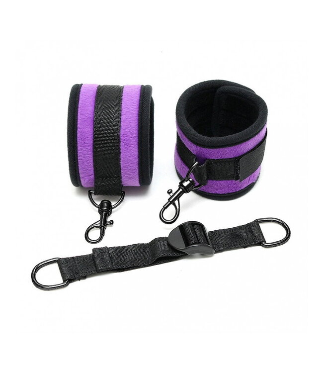 Rimba Rimba - Soft Bondage klittenband voetboeien met band van 30 cm. en karabijnhaken