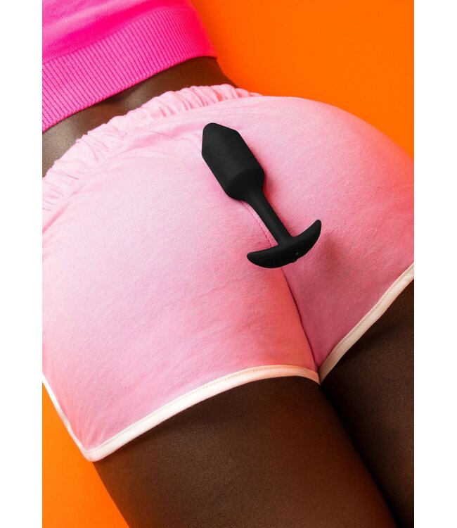 B-Vibe Vibrating Snug Plug 2