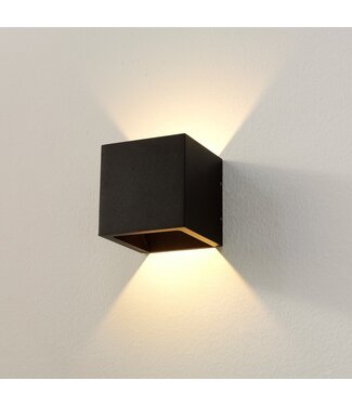 Artdelight LED Wandleuchte Cube - Schwarz
