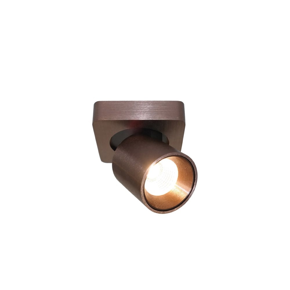 Spots in Bronze mit stimmiger Lichtwirkung