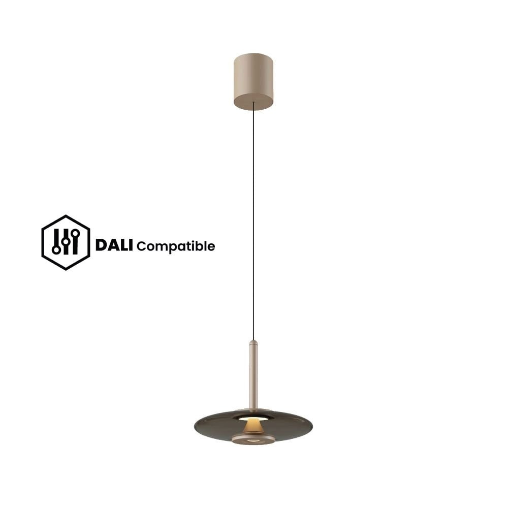 DALI-Pendelleuchten in Champagner für flexible Lichtsteuerung