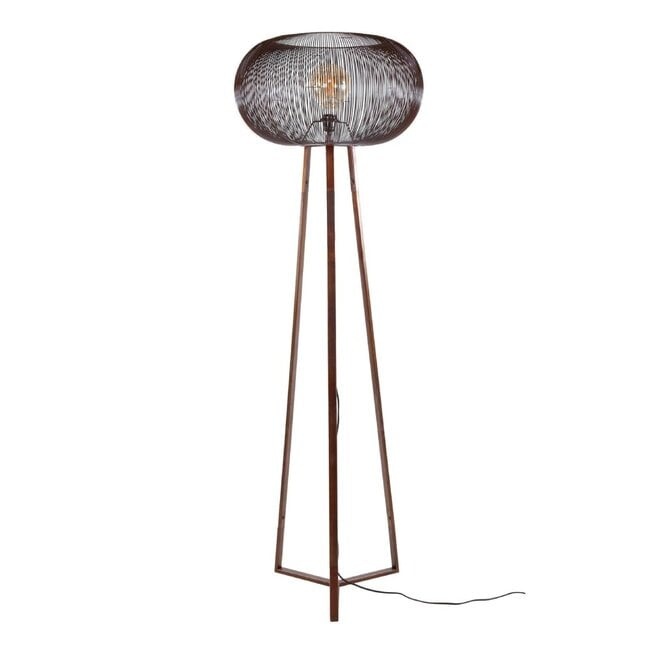 Industrielle Stehlampen mit rauem Charakter