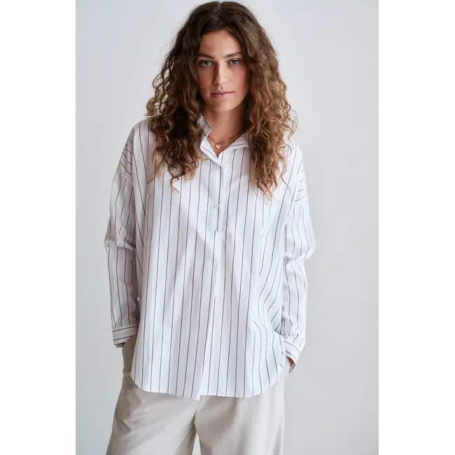 Penn&Ink W26N1810 Blouse 015 - White Stripe