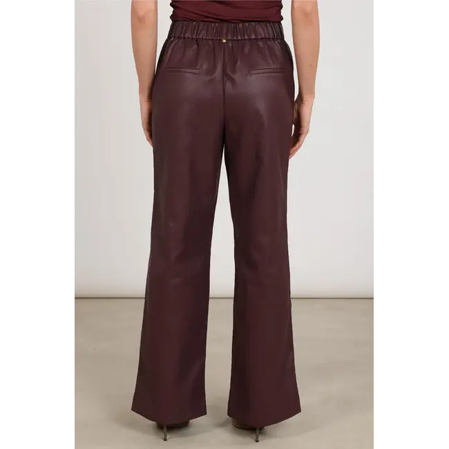 Nukus Jill Pants PU Straight Fit NKF09061 333 - Cherry