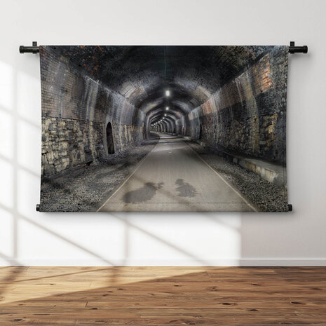 Tunnel met bijzondere stenen wand