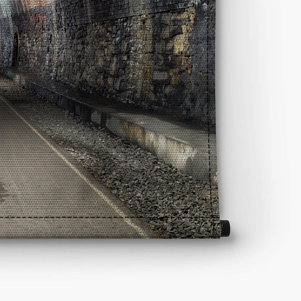 Tunnel met bijzondere stenen wand