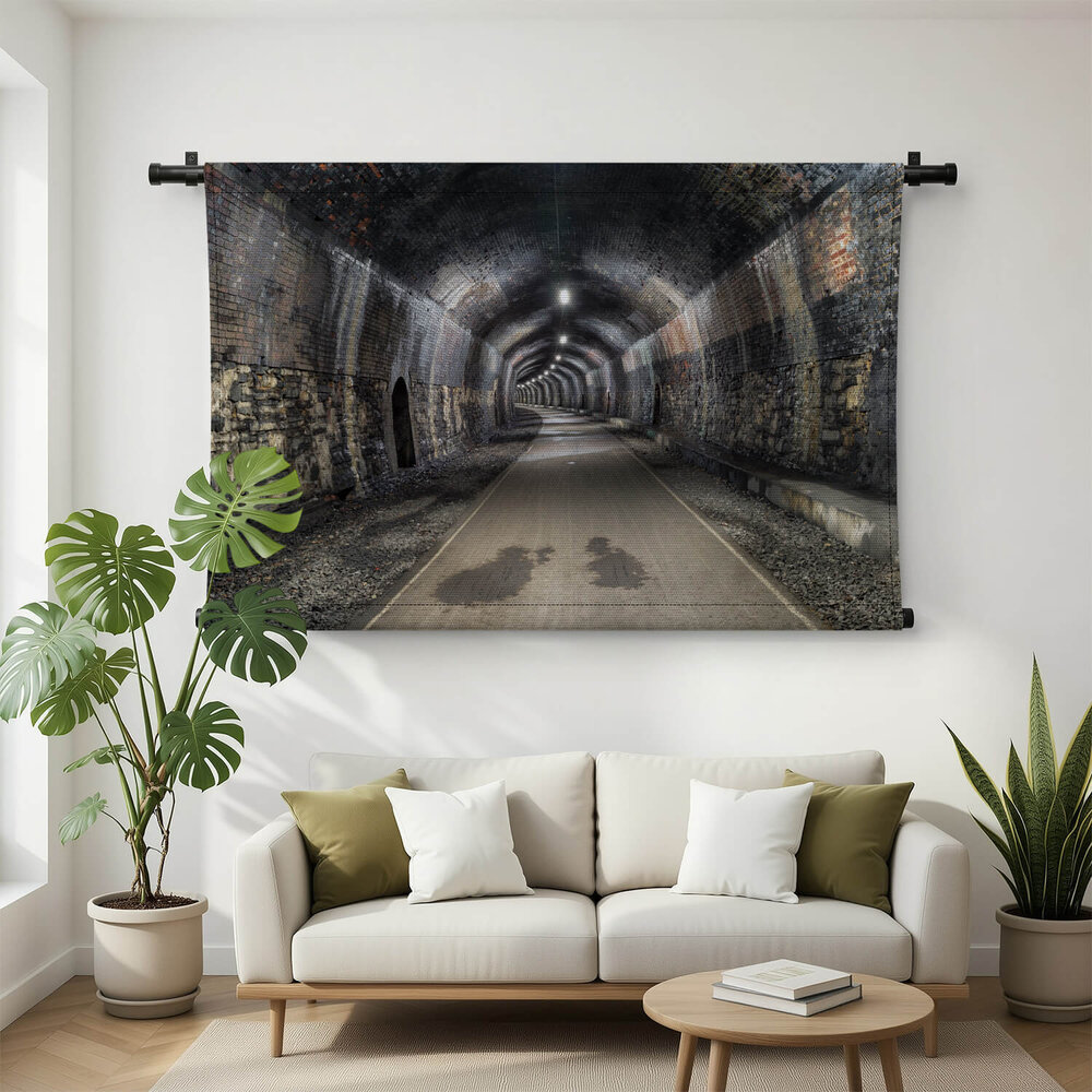 Tunnel met bijzondere stenen wand