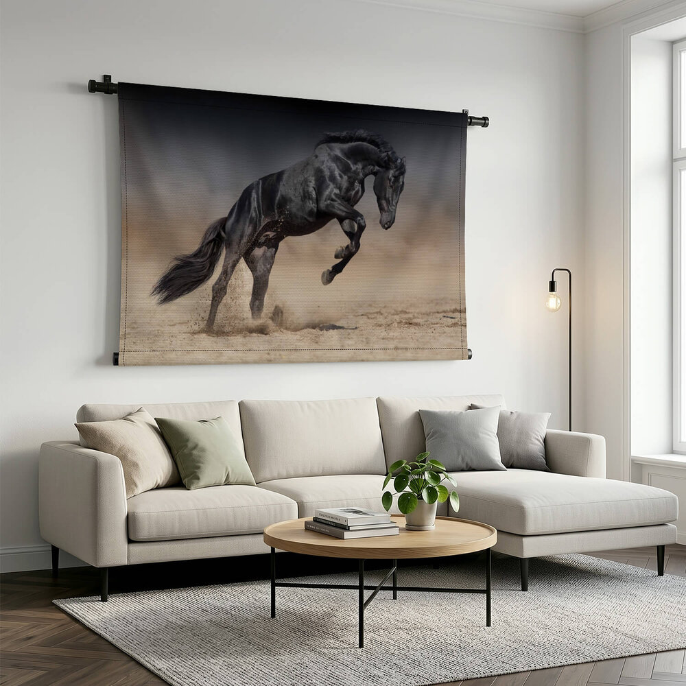 Steigerend zwart paard