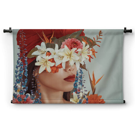 Abstracte kunstcollage van Aziatische vrouw met bloemen