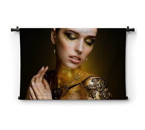 Kunstmake-up met gouden schittering