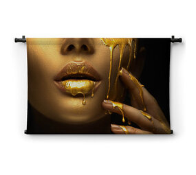 Creatieve abstracte make-up met gouden verf