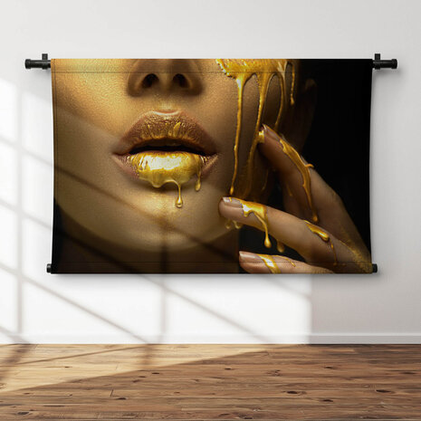 Creatieve abstracte make-up met gouden verf