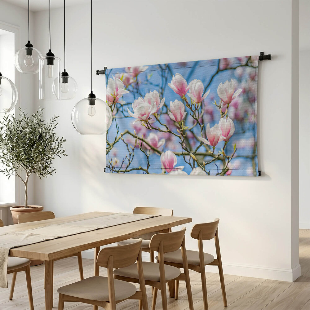 Blauwe luchten met magnolia