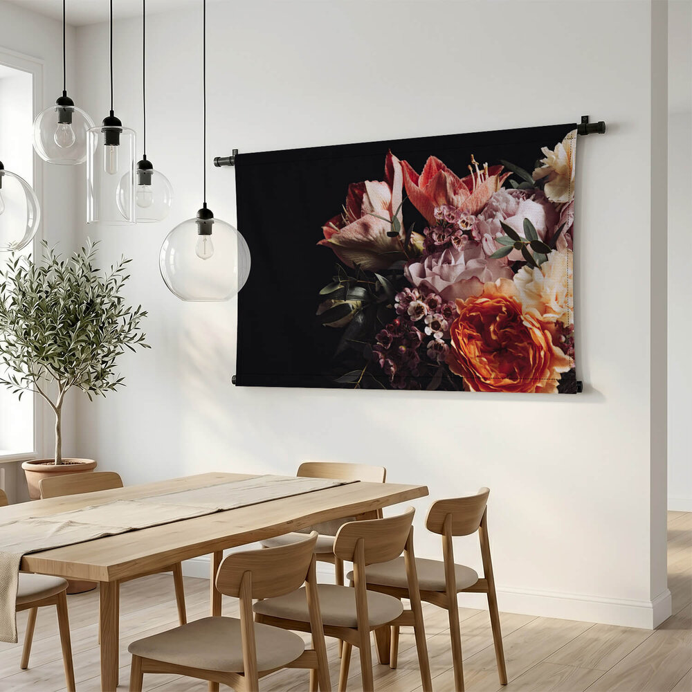 Bloemenboeket in donkere vintage stijl