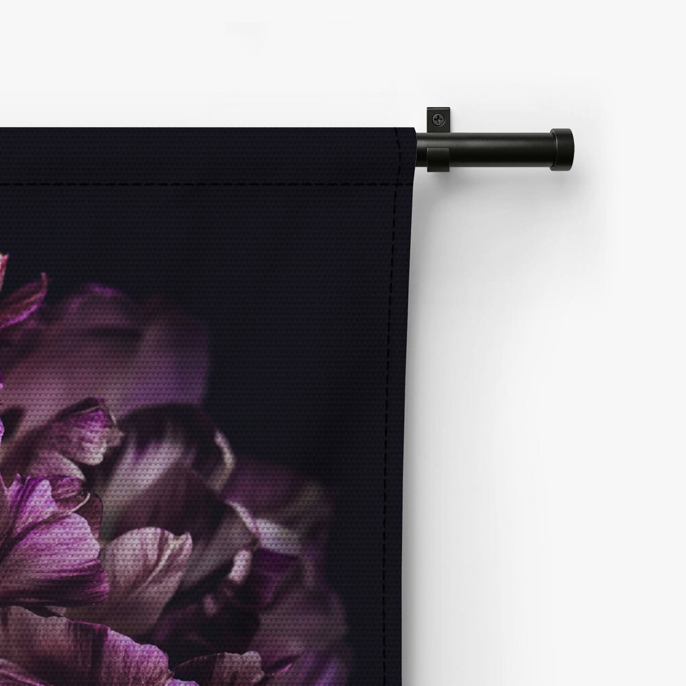 Lentetulpen op een donkere achtergrond