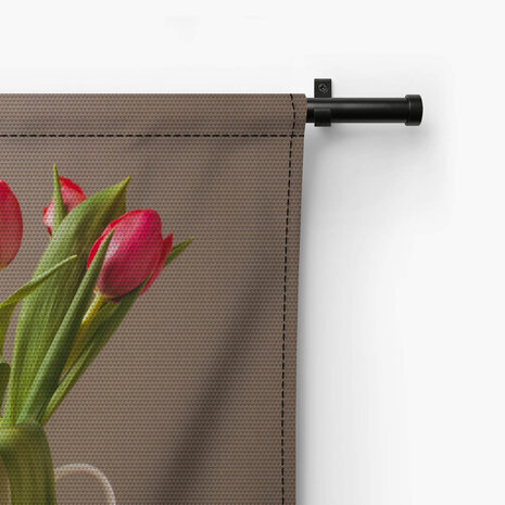 Hollands tafereel witte vaas met tulpen