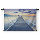 Oude houten pier tegen mooie zonsondergang