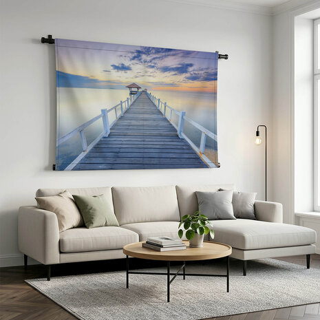 Oude houten pier tegen mooie zonsondergang