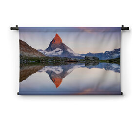 Zwitserland Matterhorn met weerspiegeling op het wateroppervlak
