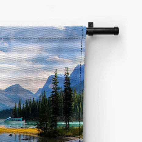 Uitzicht op bergen en Spirit Island in Jasper National Park - Canada