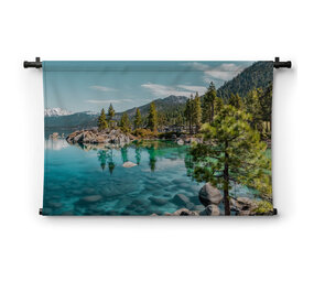 Bergen rondom het kobaltblauwe water van Lake Tahoe
