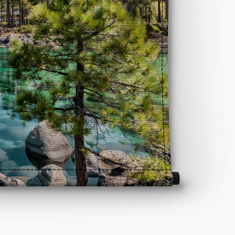 Bergen rondom het kobaltblauwe water van Lake Tahoe