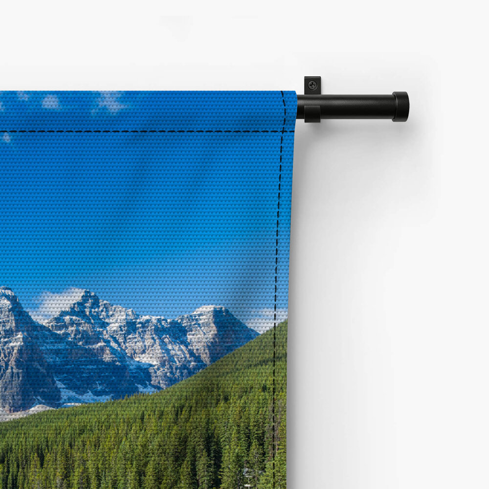 Prachtige Moraine bergmeer in de Canadese Rocky Mountains