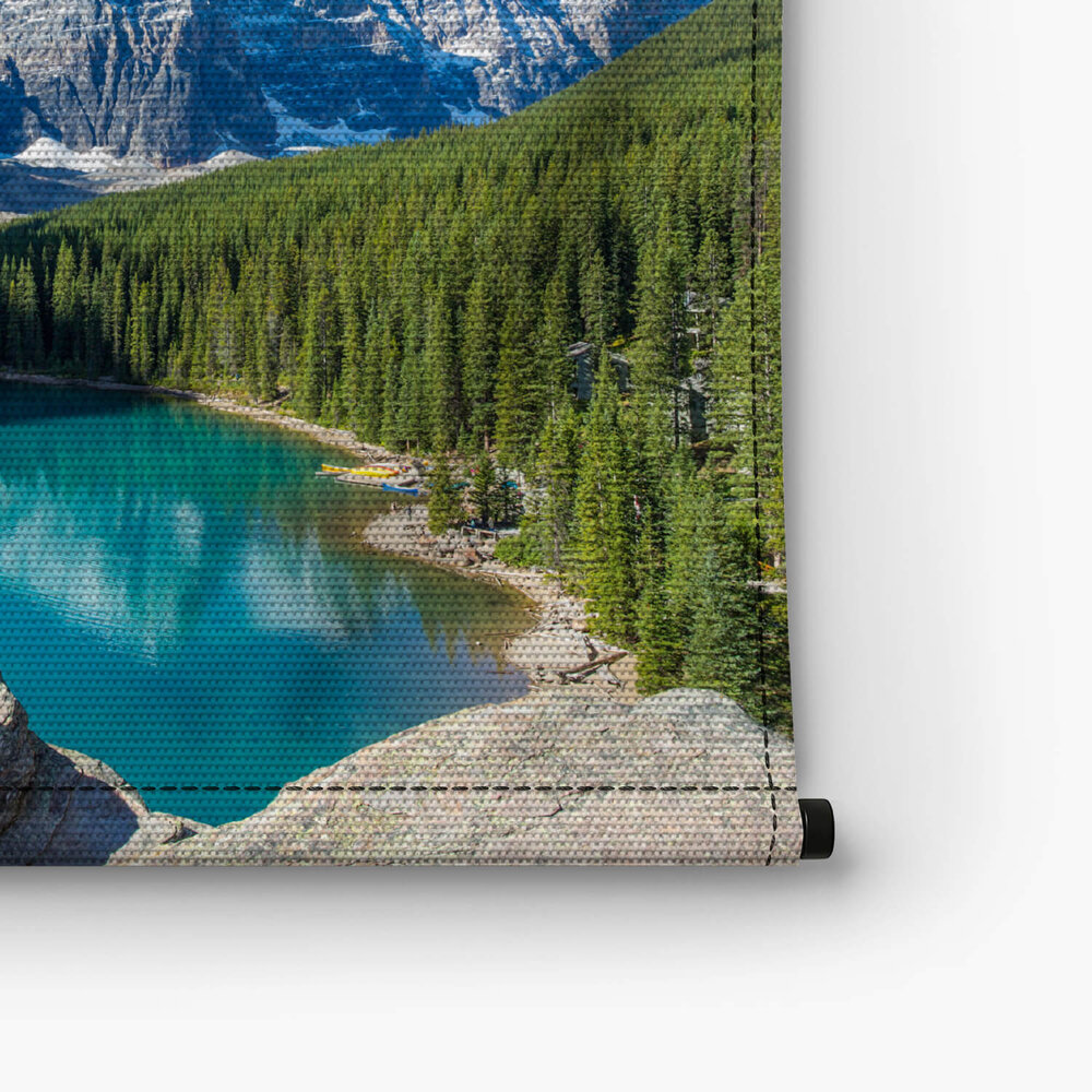 Prachtige Moraine bergmeer in de Canadese Rocky Mountains