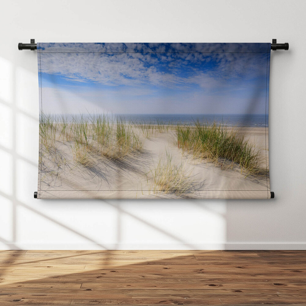 Duinen bij Kijkduin tegen frisblauwe lucht