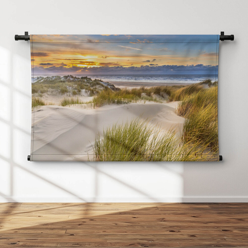Uitzicht vanaf duintop over Noordzee