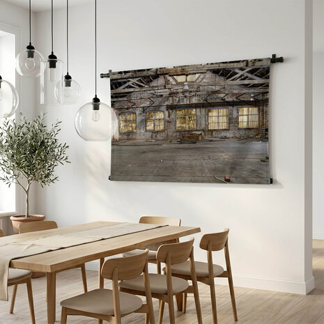 Verlaten pakhuis in verval