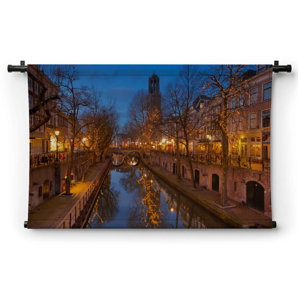 Verlichte gracht in Utrecht