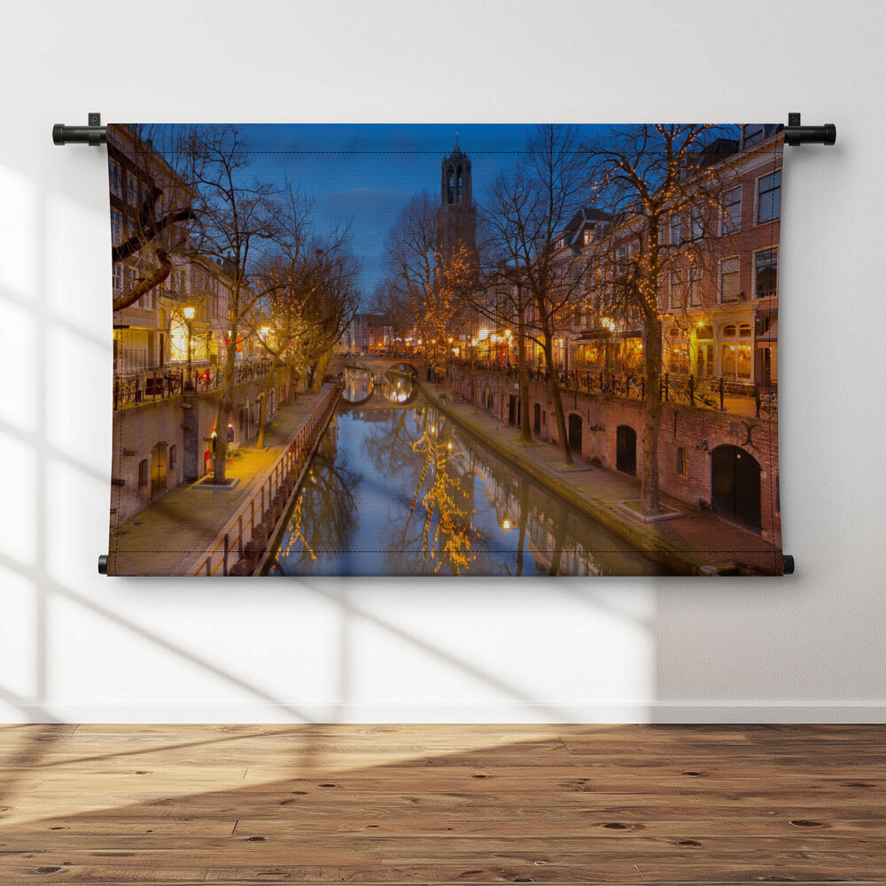 Verlichte gracht in Utrecht