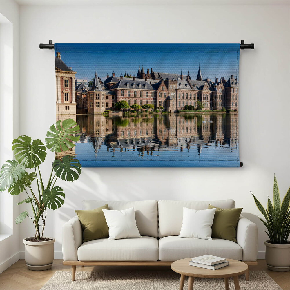 Statige gebouwen rondom Hofvijver