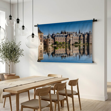 Statige gebouwen rondom Hofvijver
