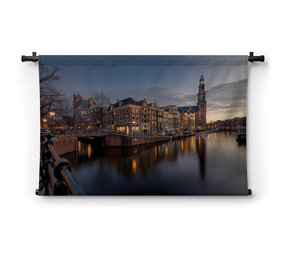 Uitzicht over Prinsengracht naar Westerkerk en Anne Frank huis