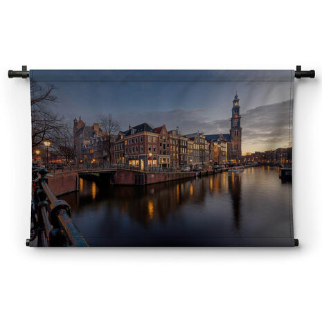 Uitzicht over Prinsengracht naar Westerkerk en Anne Frank huis