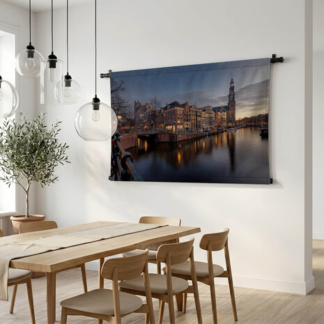 Uitzicht over Prinsengracht naar Westerkerk en Anne Frank huis
