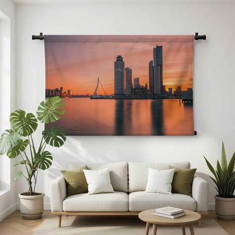 Rotterdamse skyline bij zonsopkomst