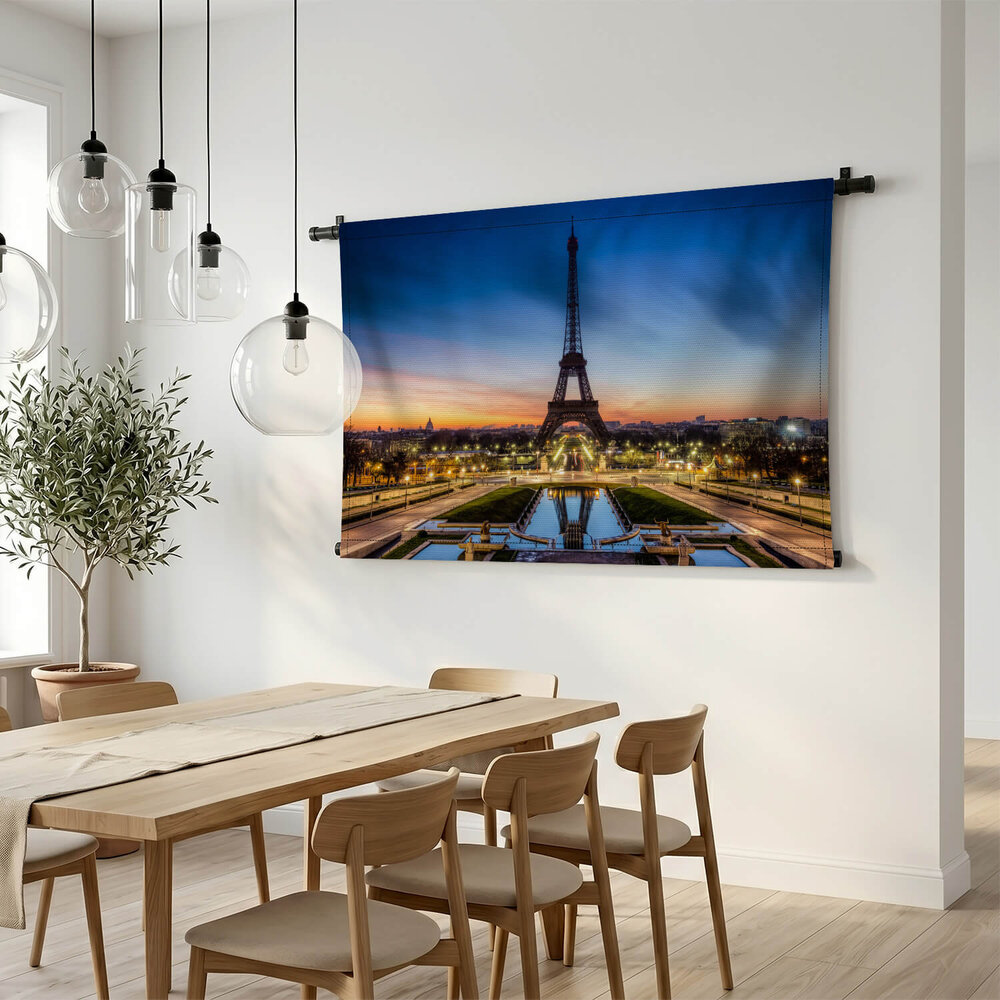 Panorama verlichte tuinen met Eiffeltoren