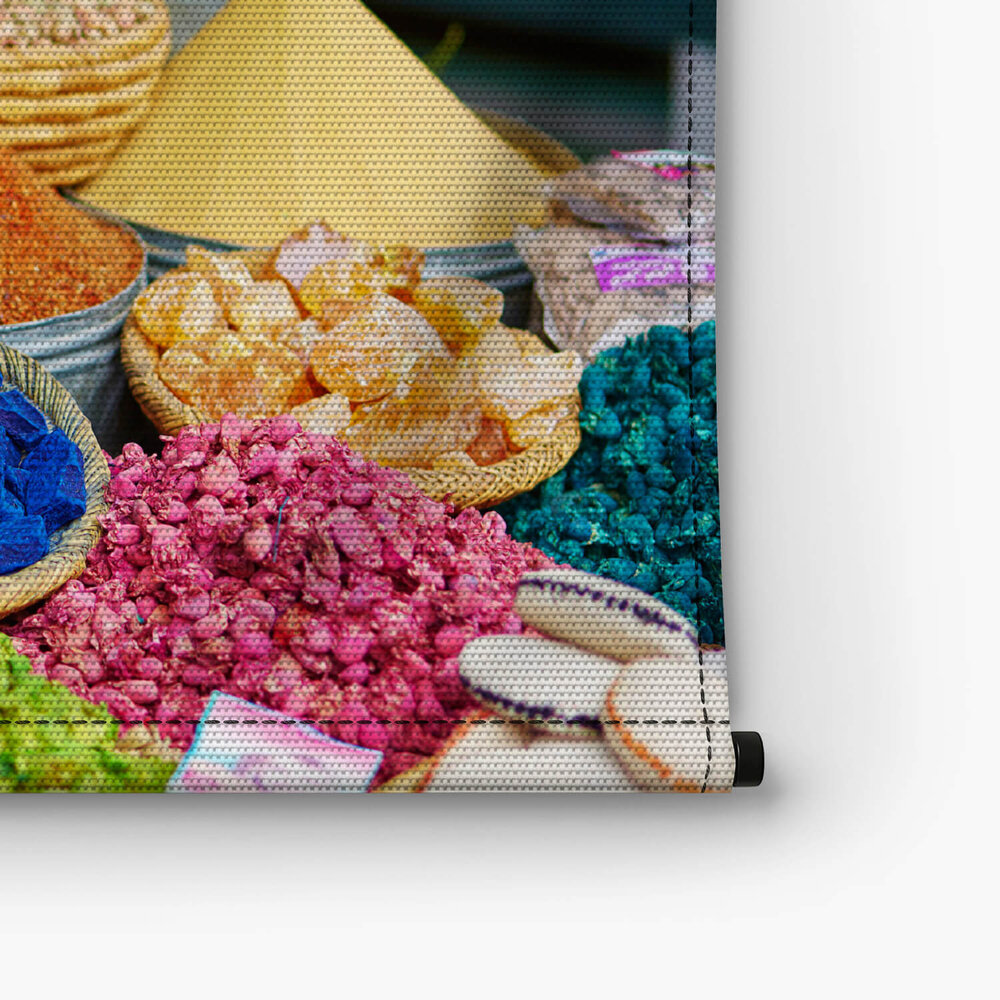Kleurrijke kruiden van de mediterrane keuken