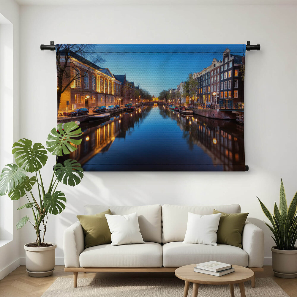 Nachtelijk stadsgezicht in Amsterdam