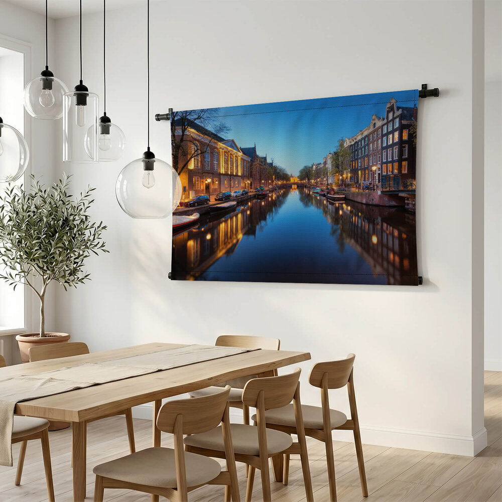 Nachtelijk stadsgezicht in Amsterdam