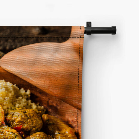Traditionele tajine schotel van gehaktballen en couscous