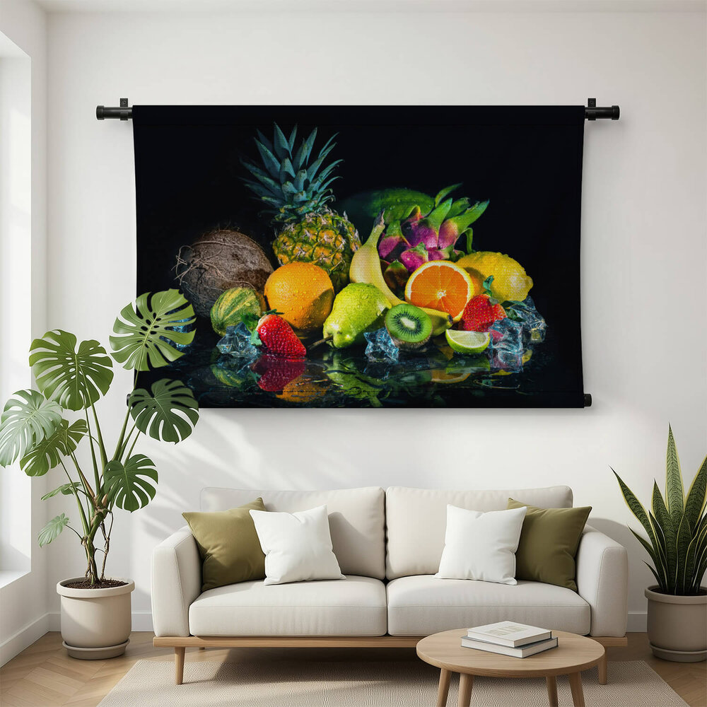 Stilleven van fruit reflecterend in water