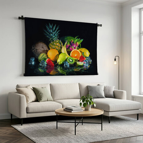 Stilleven van fruit reflecterend in water