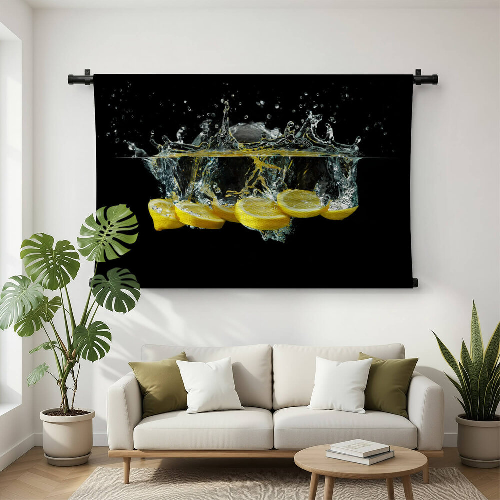 Schijfjes citroen in het water