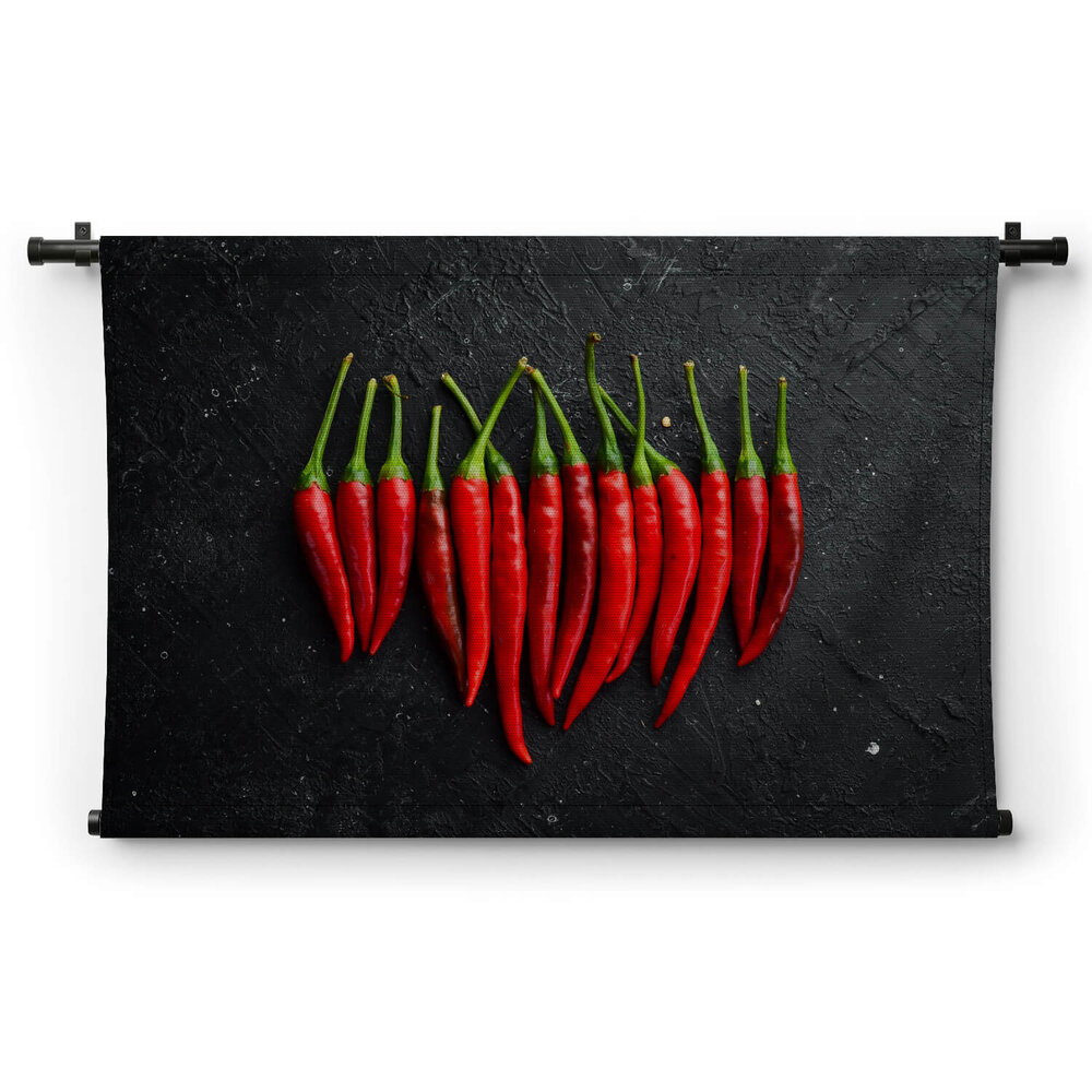 Rode hete chili pepers op een rij