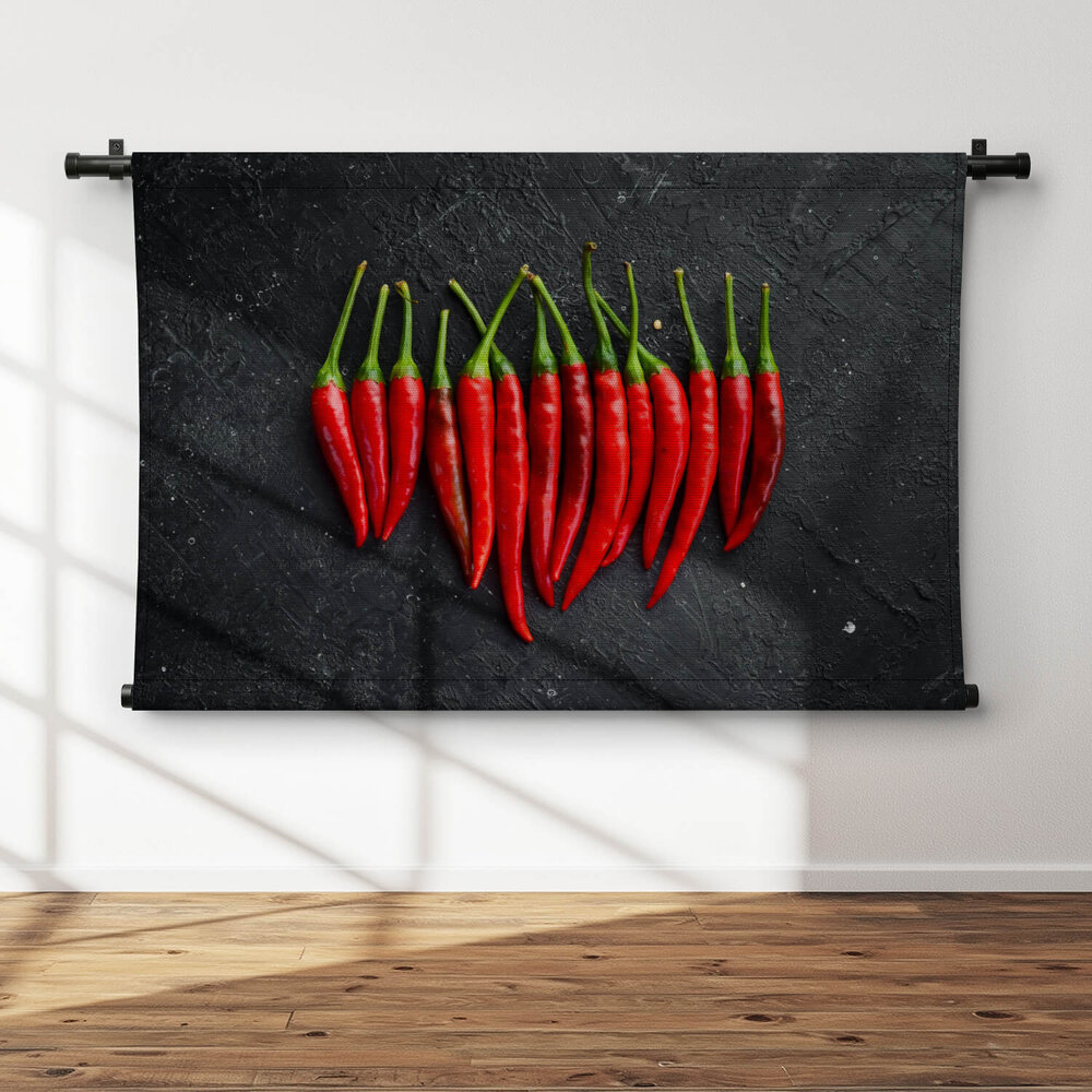 Rode hete chili pepers op een rij