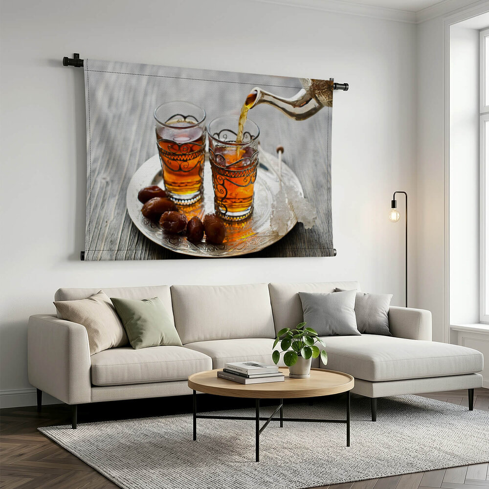Traditionele Arabische thee met dadels